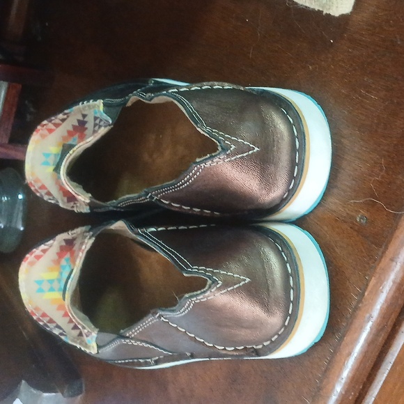 Womens Ariat Aztec Print Metallic Cruisers - Picture 3 of 7